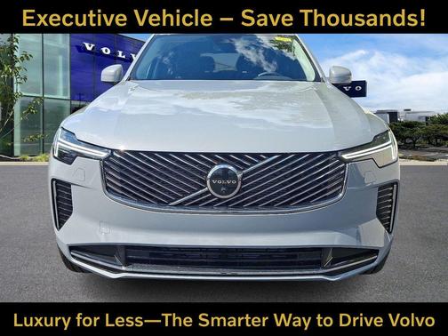Vapour Grey 2026 Volvo XC90 Plus