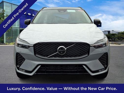 Vapour Grey 2026 Volvo XC60 Plus
