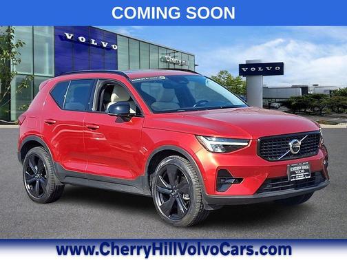 2023 Volvo XC40 Plus