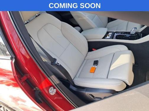 2023 Volvo XC40 Plus