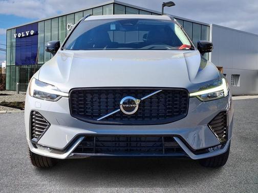 2025 Volvo XC60 B5 Core