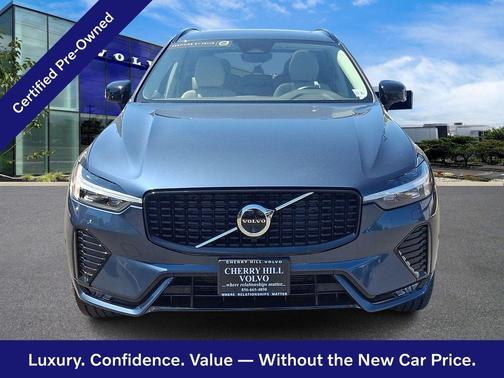 Denim Blue 2024 Volvo XC60 Plus