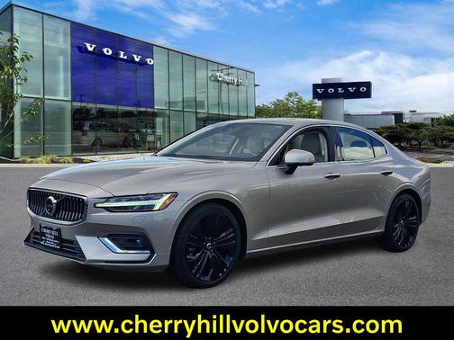 2023 Volvo S60 Ultimate