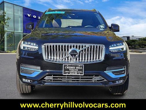 2024 Volvo XC90 B6 Plus Bright Theme