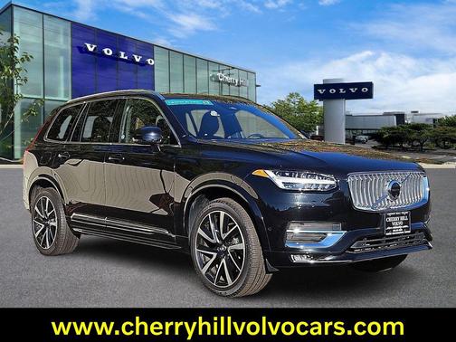 2024 Volvo XC90 B6 Plus Bright Theme