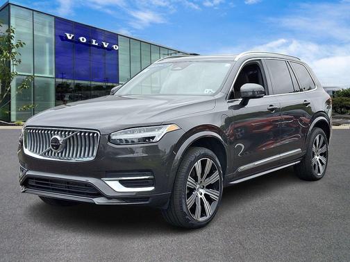 2023 Volvo XC90 Recharge Plug-In Hybrid T8 Plus Bright Theme 7 Passenger