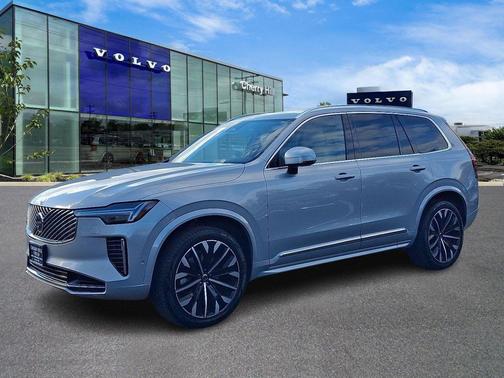 2025 Volvo XC90 B6 Plus 7-Seater