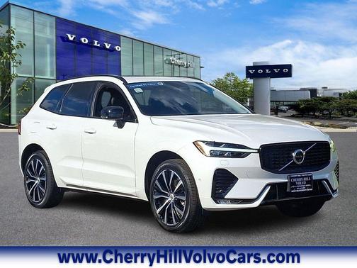 2025 Volvo XC60 B5 Plus