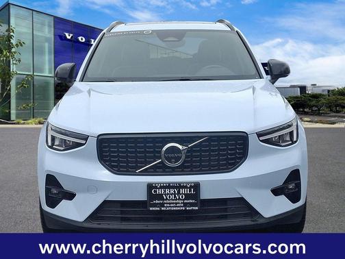 Cloud Blue 2025 Volvo XC40 Plus
