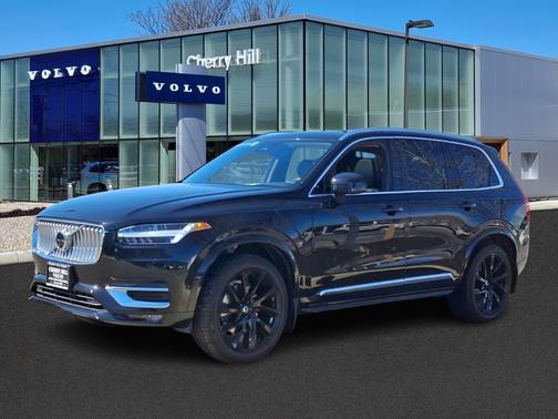 2023 Volvo XC90 B6 Plus 7-Seater
