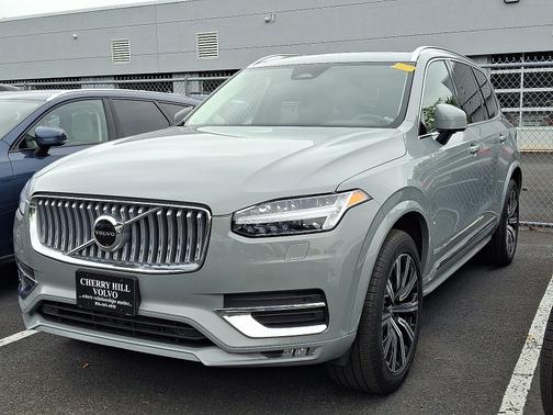 2024 Volvo XC90 B5 Core