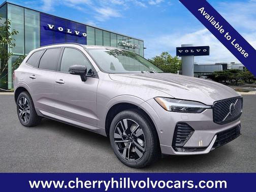 Aurora Silver 2026 Volvo XC60 Plus