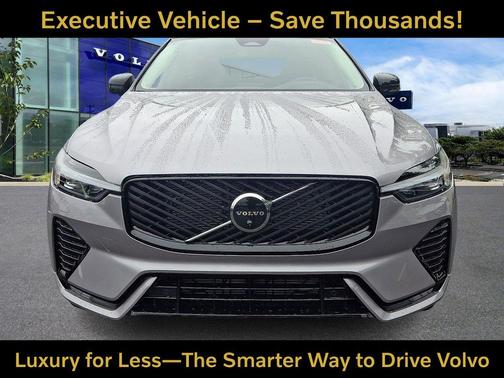 Aurora Silver 2026 Volvo XC60 Plus