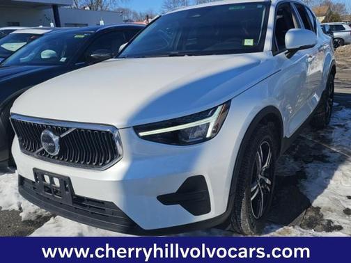 2023 Volvo XC40 Core