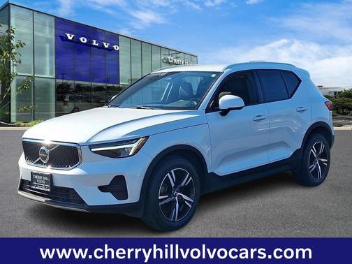 2023 Volvo XC40 Core