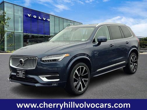 2023 Volvo XC90 Plus