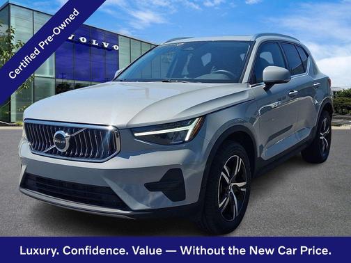 Vapour Grey 2025 Volvo XC40 Core