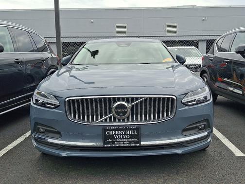 2022 Volvo S90 B6 Inscription