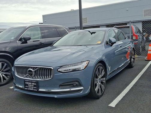 2022 Volvo S90 B6 Inscription