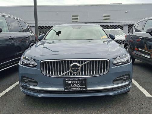 2022 Volvo S90 B6 Inscription