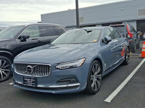 2022 Volvo S90 B6 Inscription