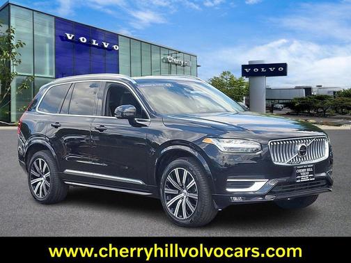 2024 Volvo XC90 B5 Plus