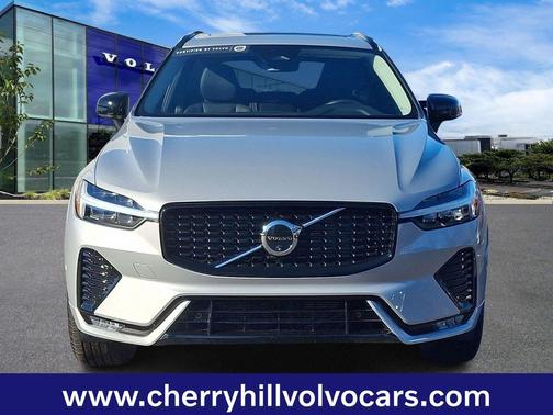 2025 Volvo XC60 Plus