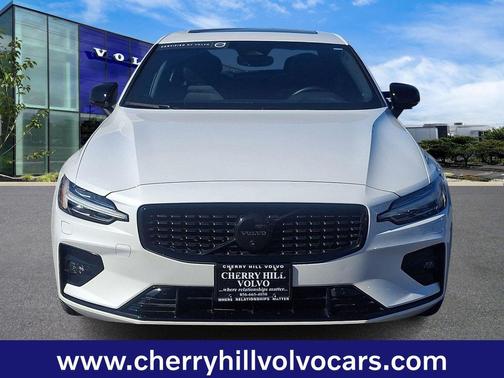 2024 Volvo S60 Plus