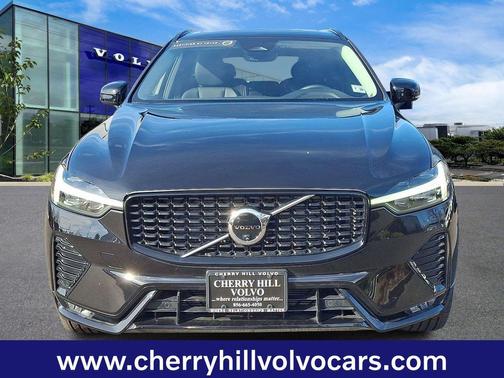 2025 Volvo XC60 Plus