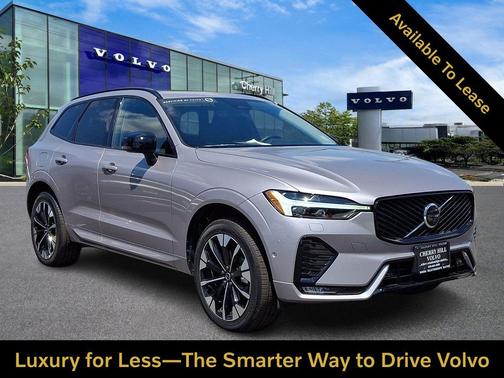 Aurora Silver 2026 Volvo XC60 Plus