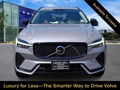 Aurora Silver 2026 Volvo XC60 Plus