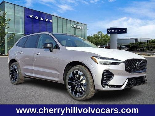 Aurora Silver 2026 Volvo XC60 Plus