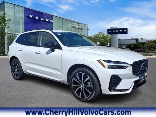 2024 Volvo XC60 B5 Plus Dark Theme