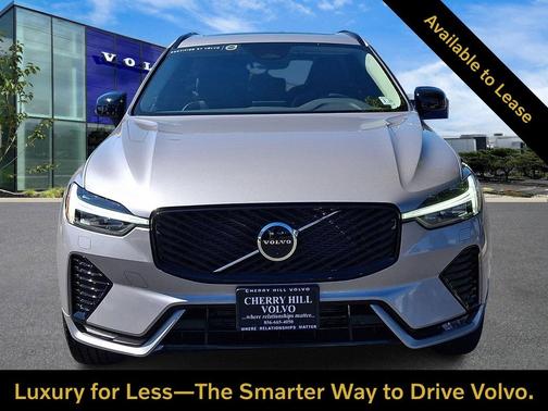 Aurora Silver 2026 Volvo XC60 Plus