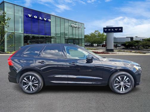 2025 Volvo XC60 B5 Core