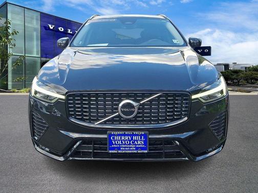 2025 Volvo XC60 B5 Core