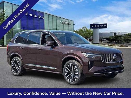 Mulberry Red 2025 Volvo XC90 Core