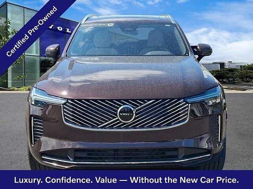 Mulberry Red 2025 Volvo XC90 Core