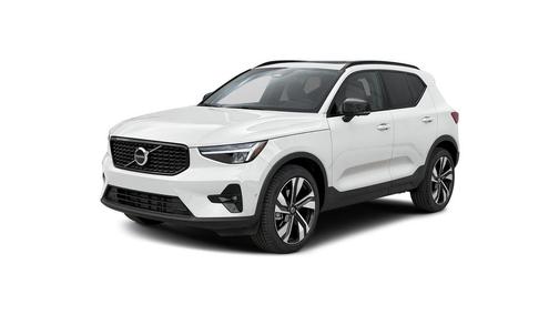 Crystal White 2026 Volvo XC40 Plus