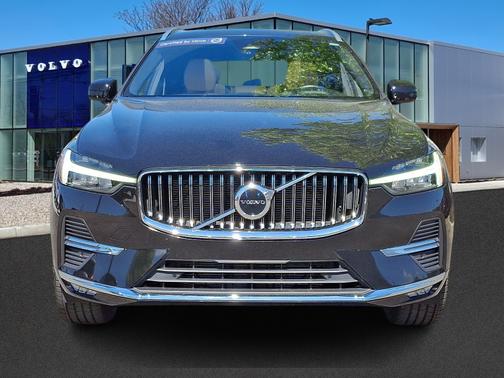 2022 Volvo XC60 B6 Inscription