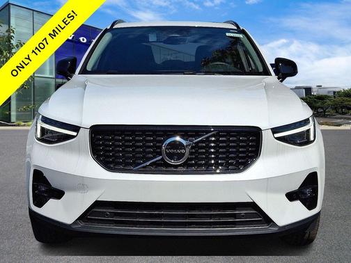 2025 Volvo XC40 Plus