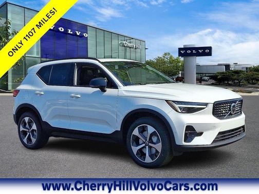 2025 Volvo XC40 Plus