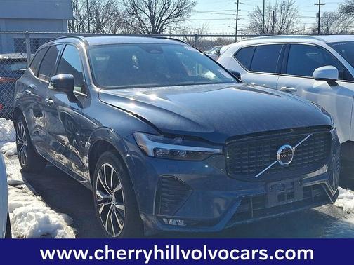 2025 Volvo XC60 Plus