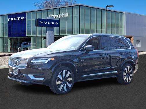 2024 Volvo XC90 Recharge Plug-In Hybrid T8 Plus Bright Theme 7-Seater