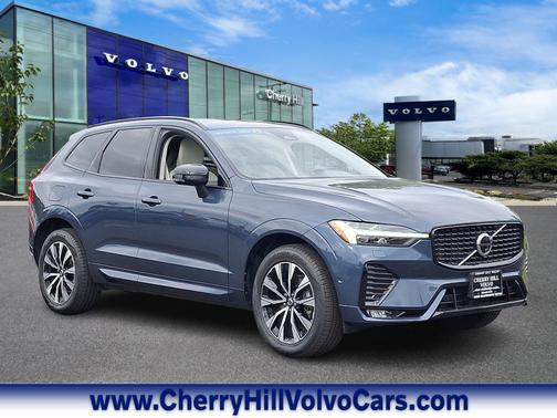2024 Volvo XC60 B5 Plus Dark Theme
