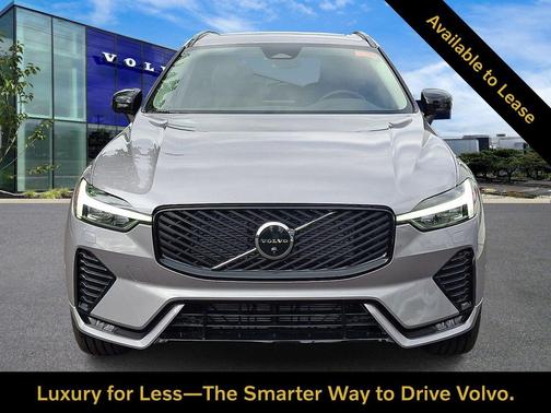 Aurora Silver 2026 Volvo XC60 Plus