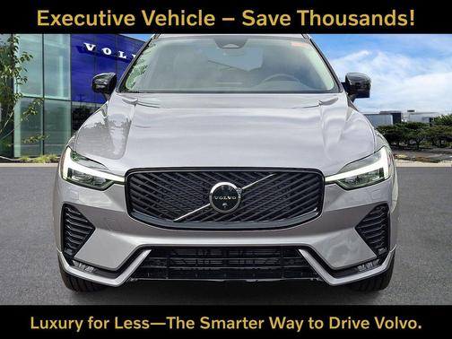Aurora Silver 2026 Volvo XC60 Plus