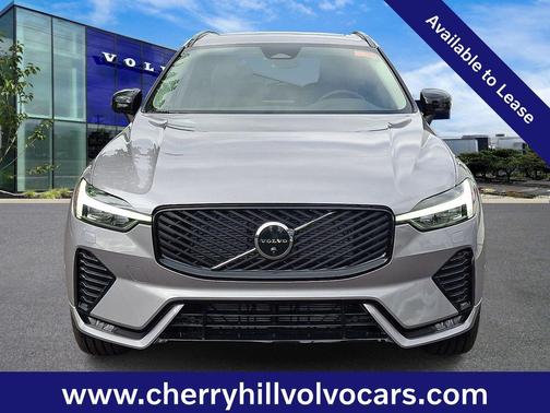 Aurora Silver 2026 Volvo XC60 Plus