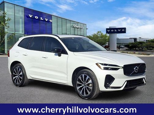 2023 Volvo XC60 Plus