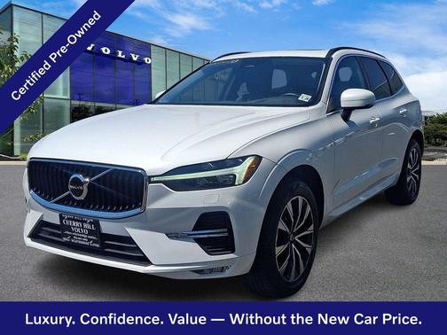 Crystal White 2023 Volvo XC60 Core
